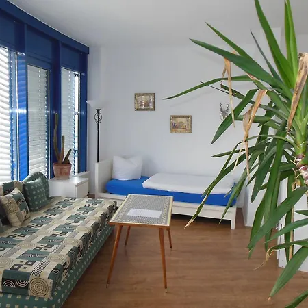 Lut10her Sky-fly Guest house